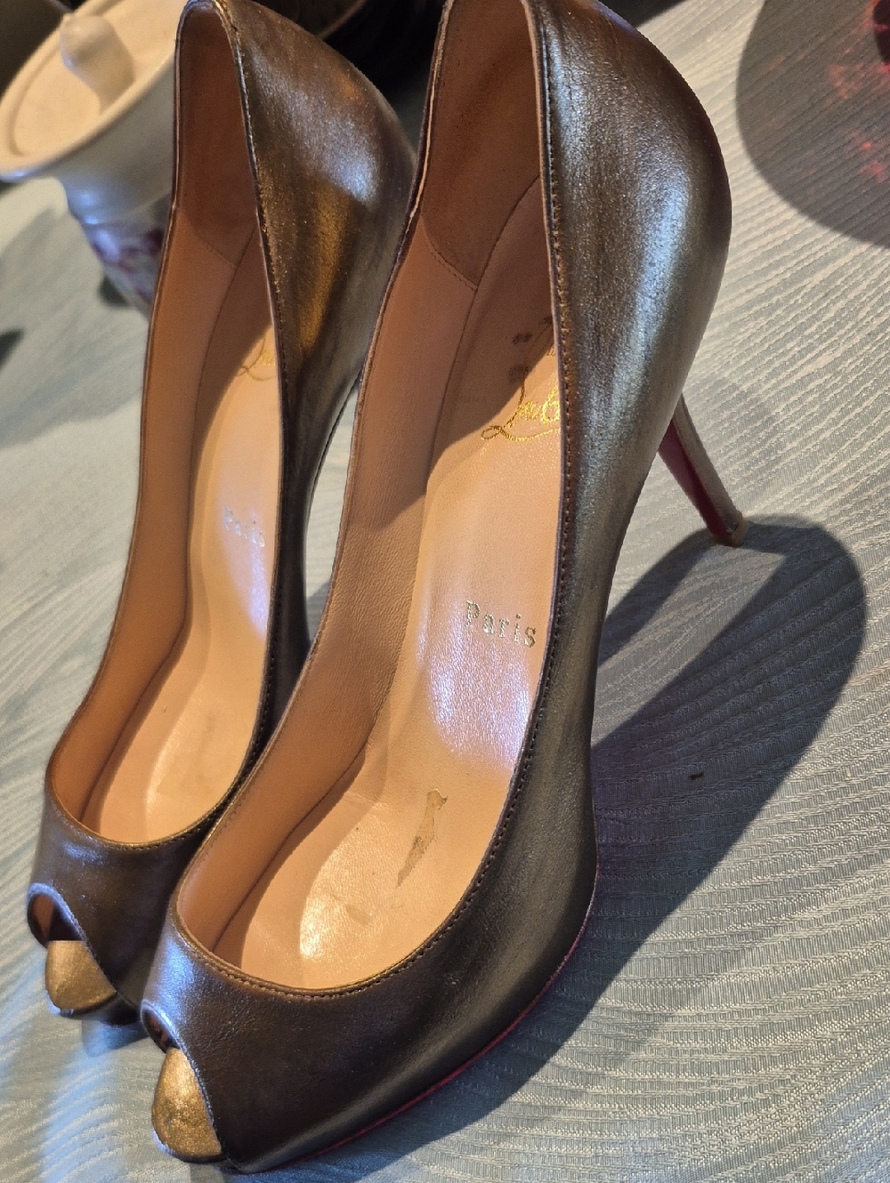 Christian Louboutin Mater Claude Bronzo 85 Calf  Peep-Toe  Heels Sz 38. - Picture 12 of 16